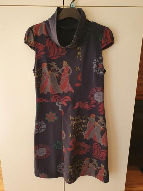 Dámske šaty, 36