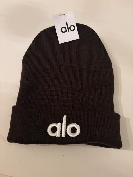 Zimná čiapka značky alo, 