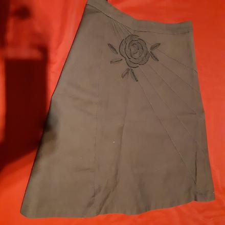 Dámske sukna, 36