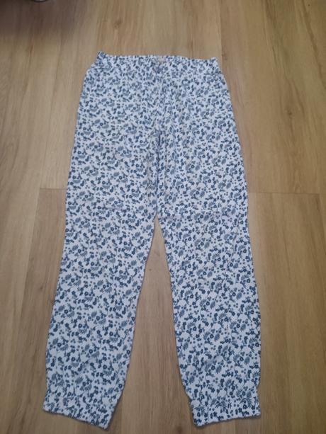 Letné nohavice, 146