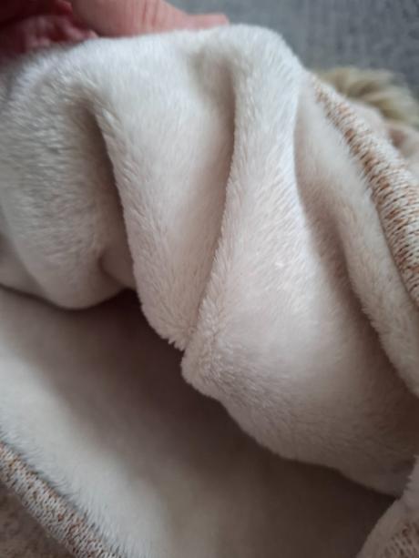 Čiapka a šál super teplé top stav, 104