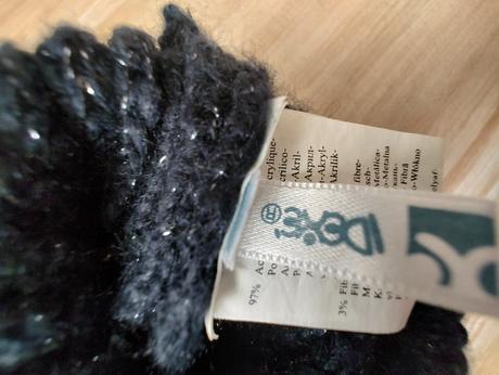 Modrá čiapka so striebornou nitkou, idexe,50