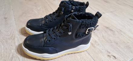 Zateplené dievčenské členkové topánky, baťa,37