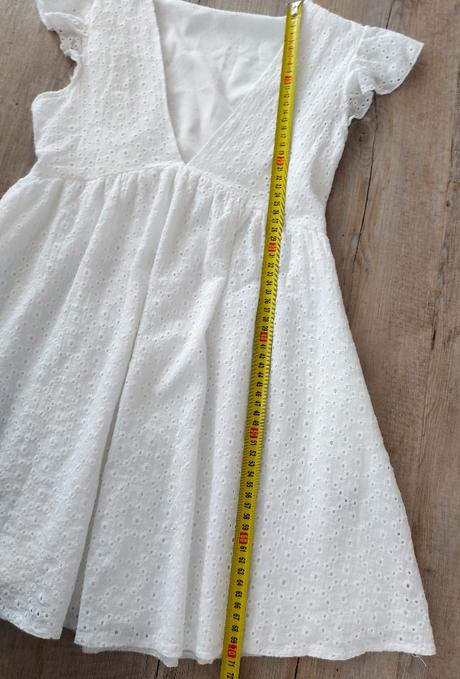 Mini čipkované madeirové šaty, 34