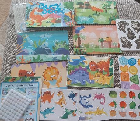 Kniha pre najmensich na suchy zips - dino, 