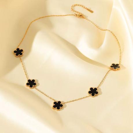 Retiazka z chirurgickej ocele 5 čiernych kvietkov, 