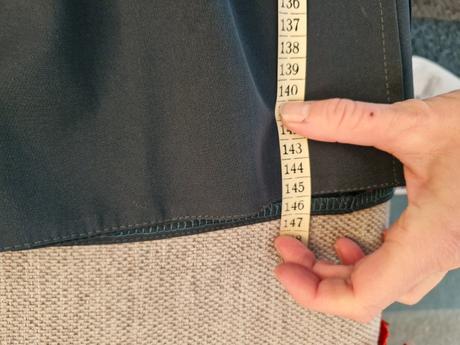 Spoločenské šaty, 38