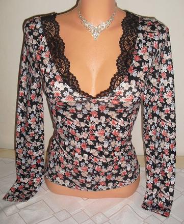 Shein kvietkovany topik s krajkou, xs