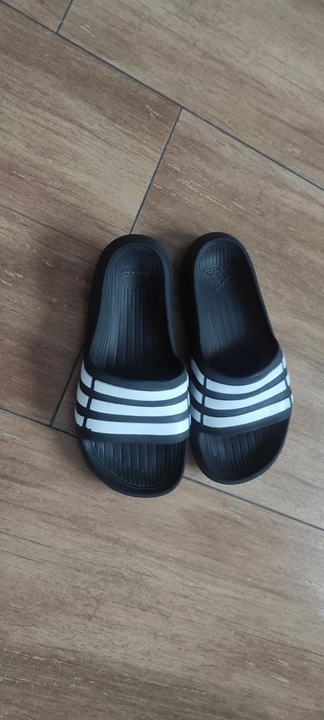 Šľapky, adidas,30