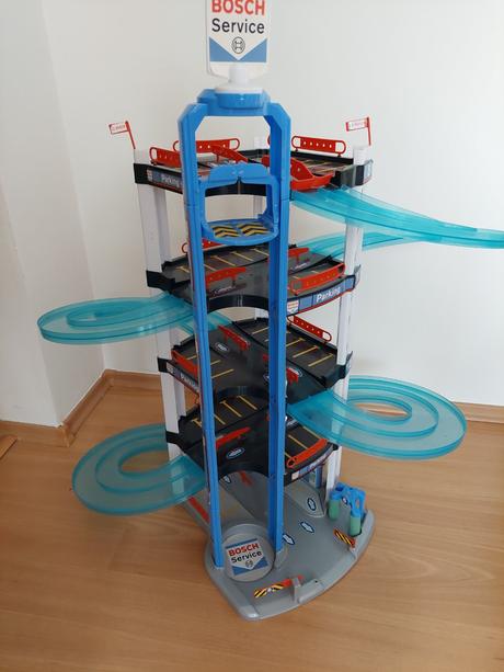 Parkovacia garáž klein bosch 5-poschodova,