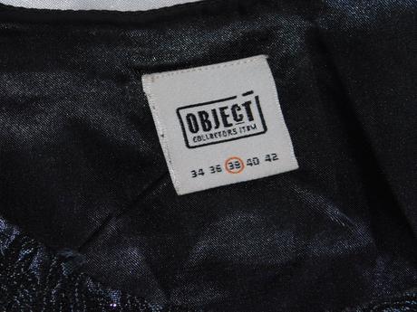 Kvalitne velmi pekne saty na slavnost, 38