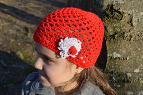 Háčkovaná čiapočka s kvetom, 50 - 158