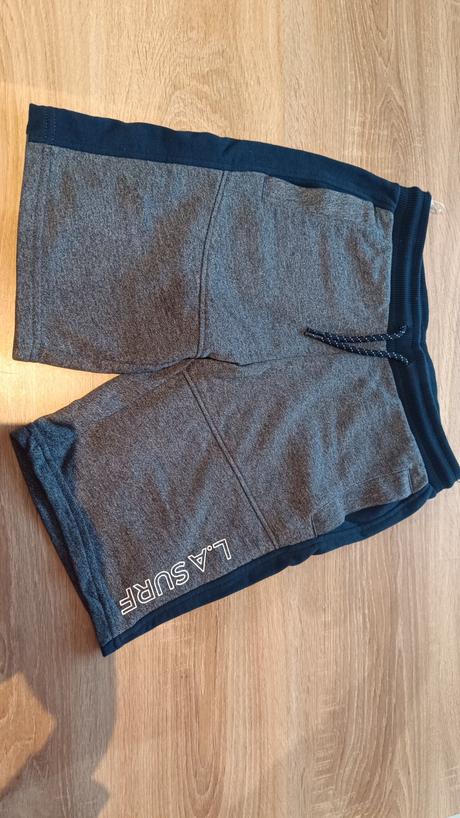 Kraťasy 146, c&a,146