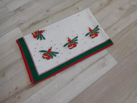 Vanočný obrus-vianočný obrus-167 x 150 cm, 