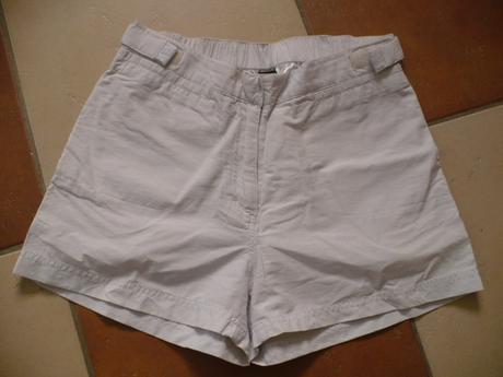 Biele kratasy  exes, s