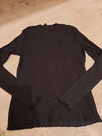 Slušne tricko, zara,140