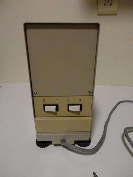 Premietačka na diapozitívy - 2 druhy, 