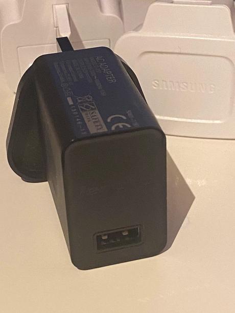 Uk adaptér na samsung a lenovo, 
