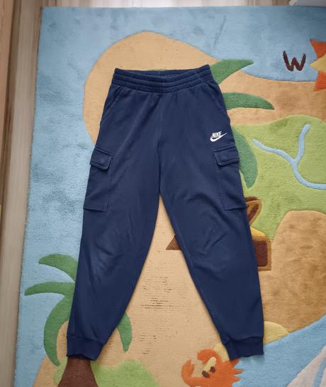 Tepláky, nike,140