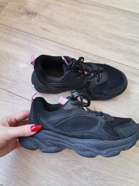 Tenisky, reserved,33