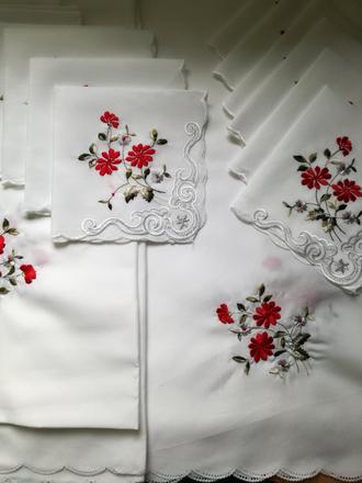 Obrus slávnostný +12 ks prestierania,