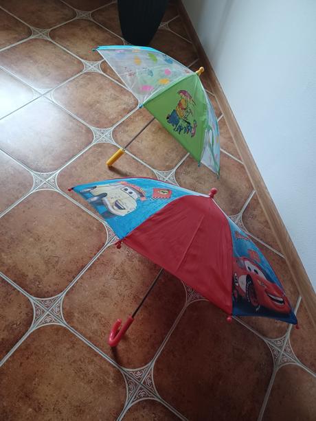 Dáždniky, disney