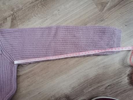 Sveter, reserved,122