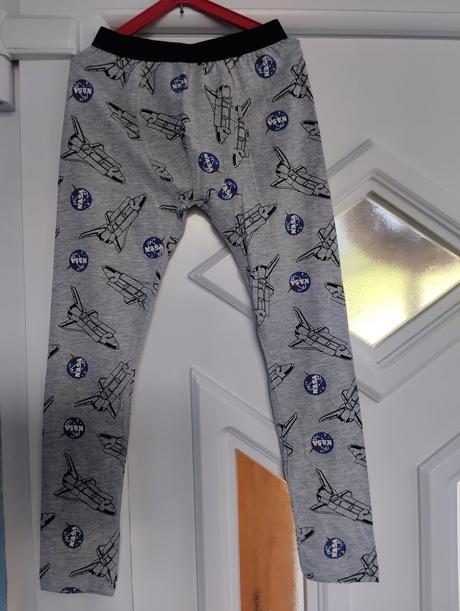 Spodky na spanie nasa, 122