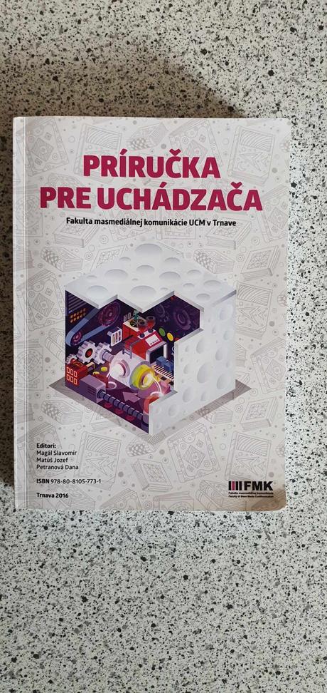 Kniha prirucka pre uchadzaca fak. komun. ucm, 
