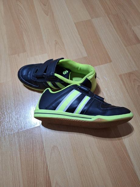 Tenisky-halovky, victory,33