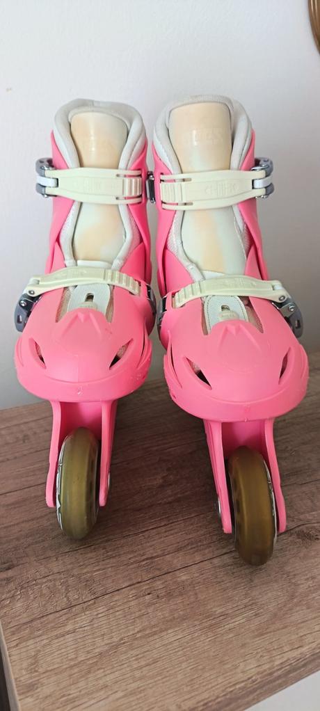 Dievcenske kolieskove korcule, roces,35