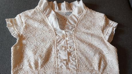 Blúzka čipková, s