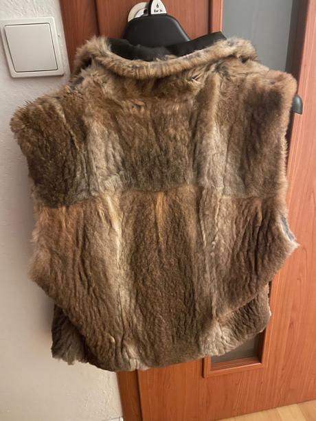 Kozusinkova vesta zo zajacika, m