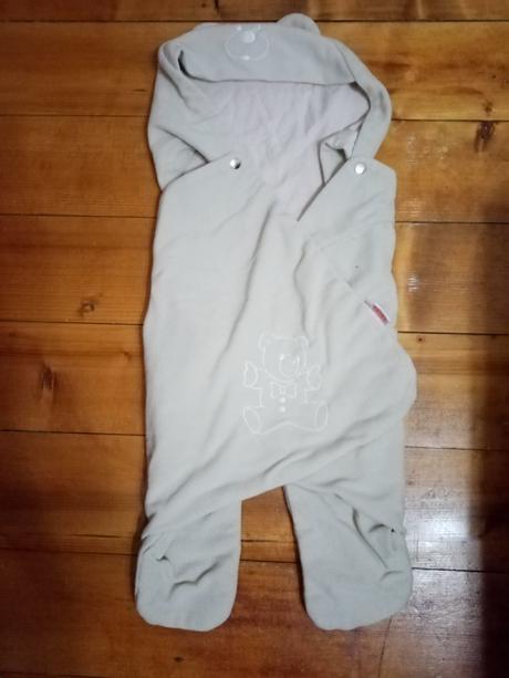 Zavinovacka do autosedacky, 