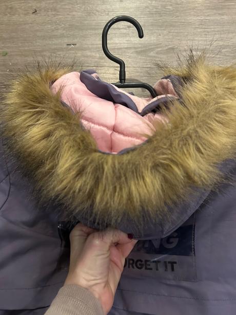 Úžasná bunda reserved, reserved,128