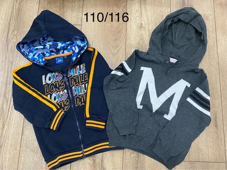 Mikiny a svetriky, 116