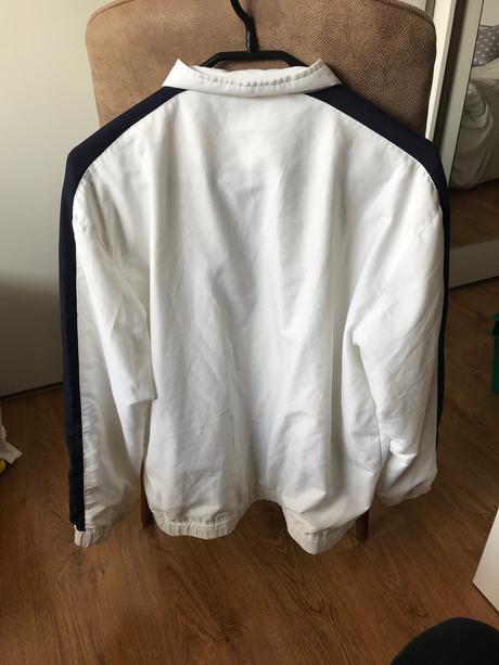 Fila vetrovka, fila,l