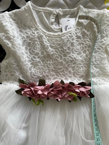 Slávnostné šaty, 92