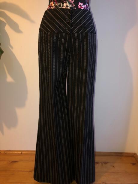 Nohavice pruhované č 38, 38