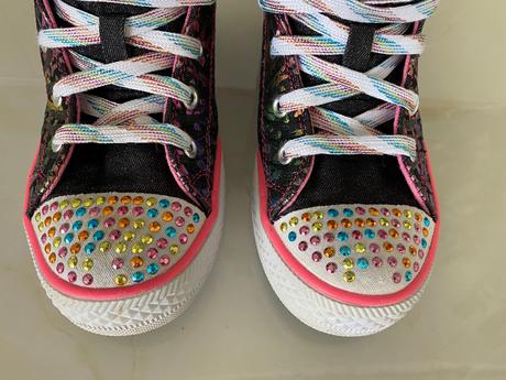 Farebne tenisky, skechers,35