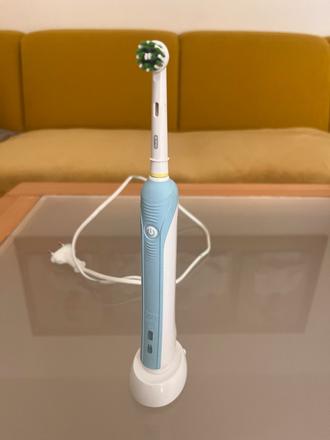 Oral b sonicka kefka,