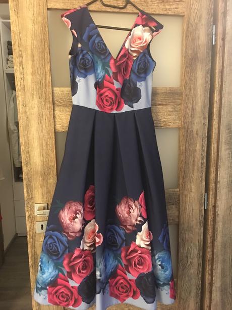 Spoločenské šaty, 36