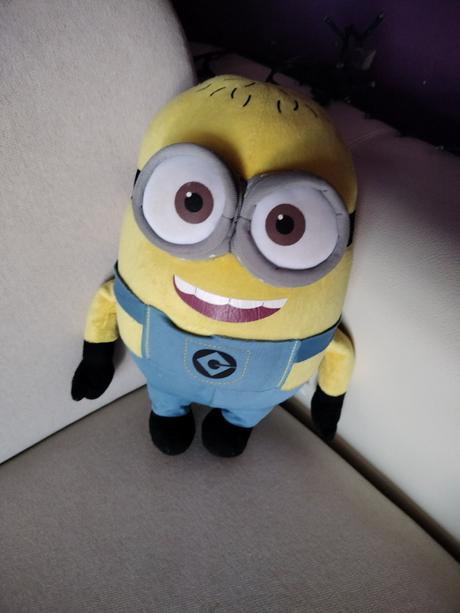 Minion plyšák,