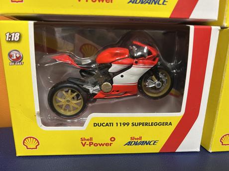 Modely motoriek ducati- 4 ks - cena spolu, 