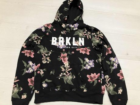 Balík oblecenia, 140–152