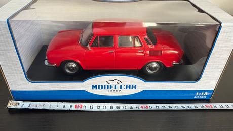Škoda 100 1/18,