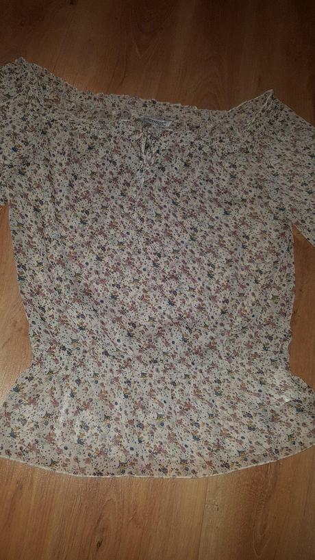 Kvetovaná bluza, clockhouse,l