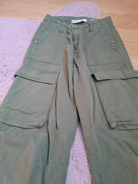 Dievčenské kapsáče v. 34 zv. bershka, bershka,34