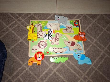 Drevené puzzle vkladačka safari,