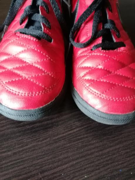 Tenisky na futbal, nike,35
